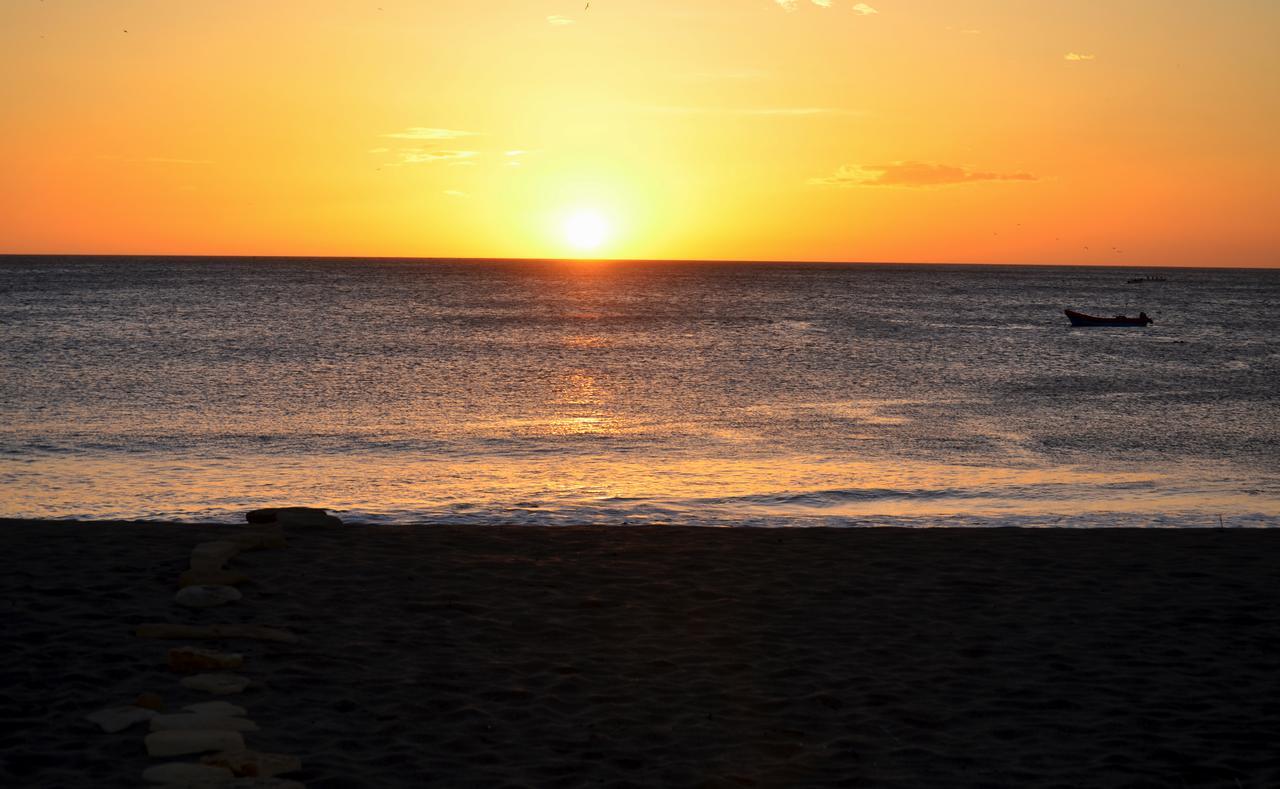 Sirena Surf Lodge Miramar Nicaragua Kültér fotó